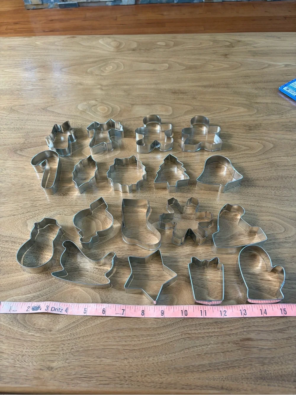 Wilton Holiday Time 18-Piece Cookie Cutter Set